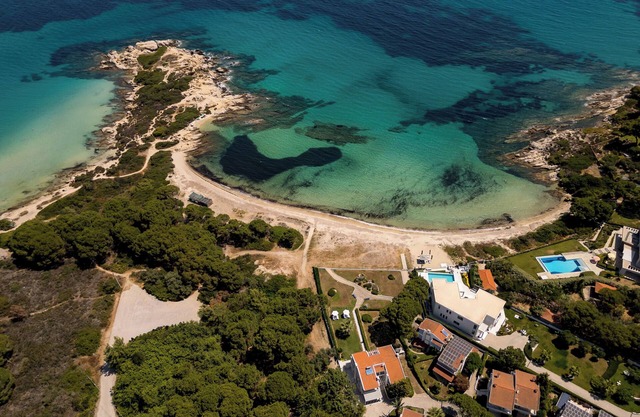 Luxury Seaside Villa