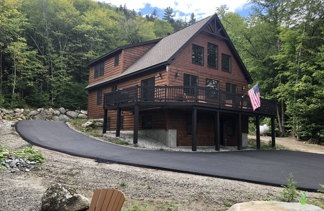 Nouveau chalet de ski de luxe à seulement 4 miles de Sunday River, 10 personnes