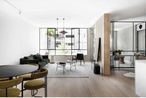 Luxury spacious central apartment in Raanana