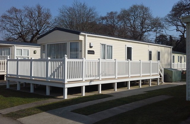Caravane statique de luxe située sur 5 * Hoburne Park, Christchurch, Dorset.