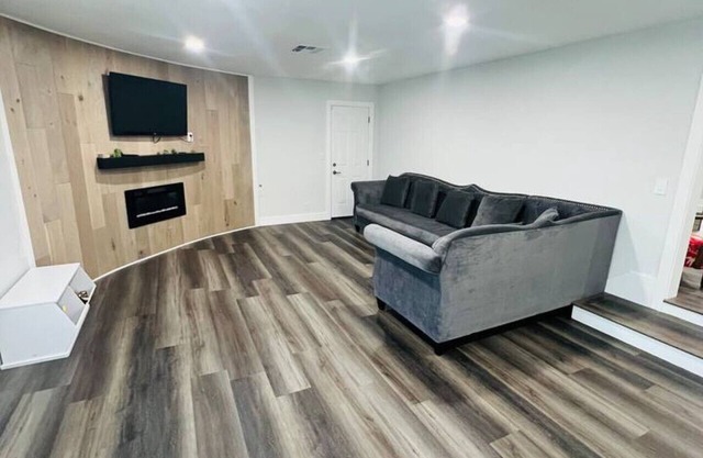 Luxury - Poppy Fields, Antelope Valley, Aerospace and Lancaster 3 Bedroom 2 Bath