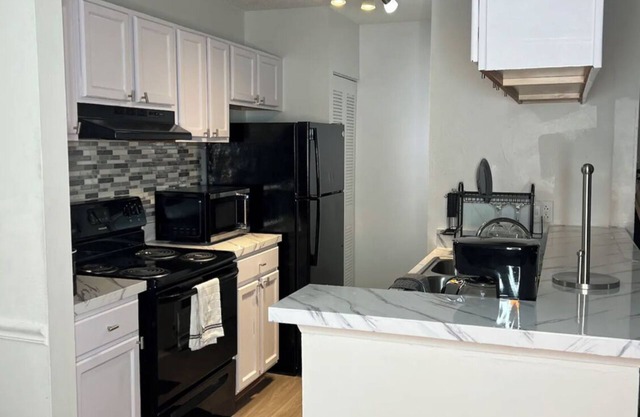 Luxury stay with easy access to all major poi