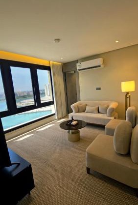 Luxury Suite Sea View With Smart Entry