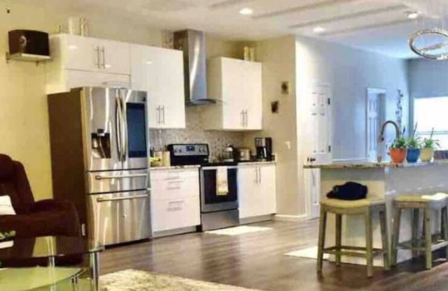 Luxury Townhouse , Boasting Moder interior design
