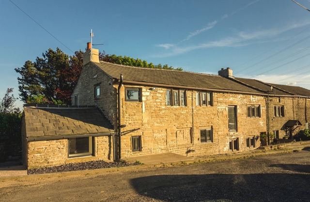 Ferme en pierre traditionnelle de luxe, vue imprenable
