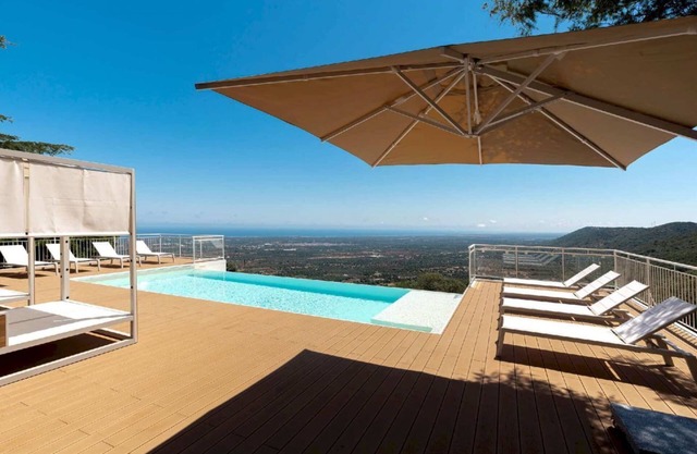 Trullo Ad Caelum - Quatre Chambres Villa, Couchages 10