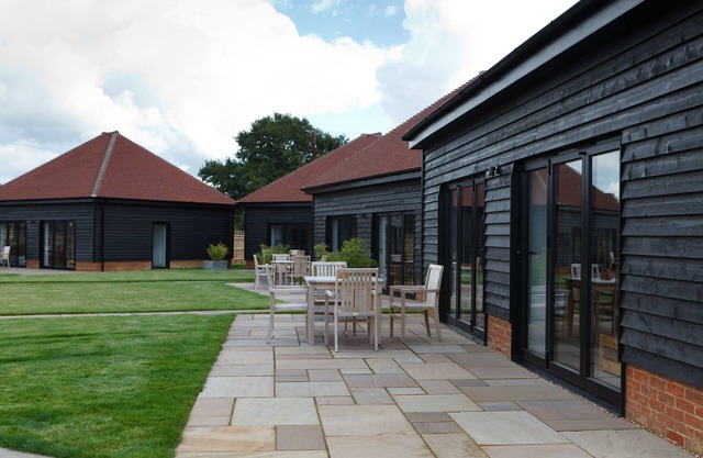 Luxury two bedroom lodge within walking distance distance of Hurstpierpoint.