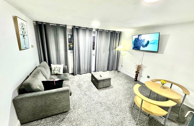 Luxury two bedroom skyline views apartment/Flat
