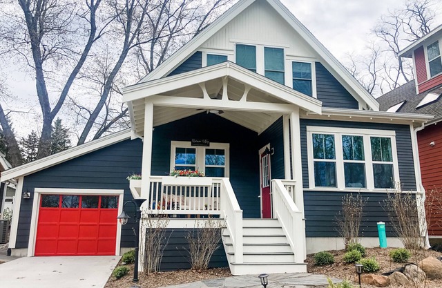 Nouveau chalet de ferme moderne de luxe: à pied de la plage / du centre-ville de New Buffalo et de la piscine!