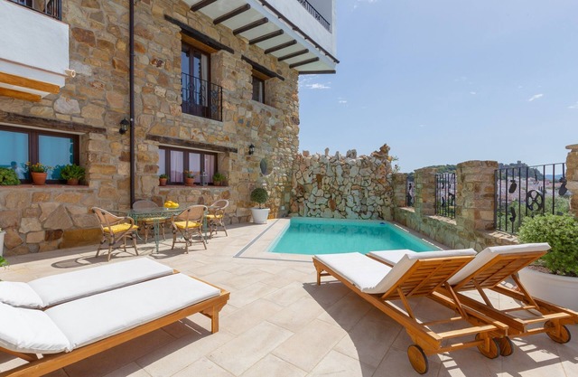 Villa de luxe Casa el Impero avec piscine, terrasse, vue unique sur les montagnes et WiFi