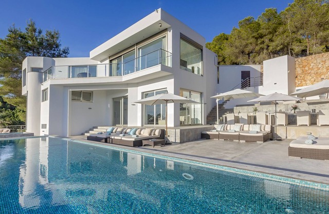 Luxury Villa in Can Furnet, sleeps 12