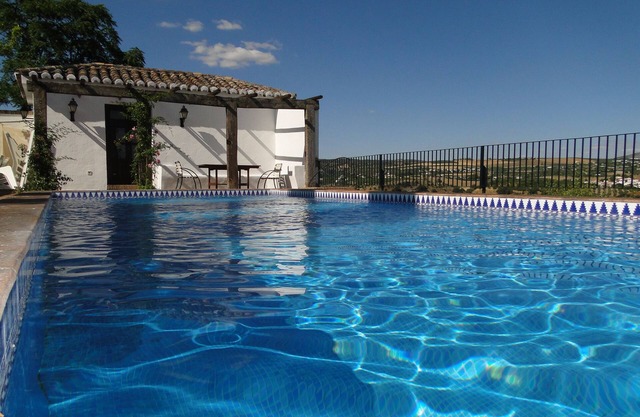 VILLA DE LUXE À RONDA AVEC PISCINE PRIVÉE (6)