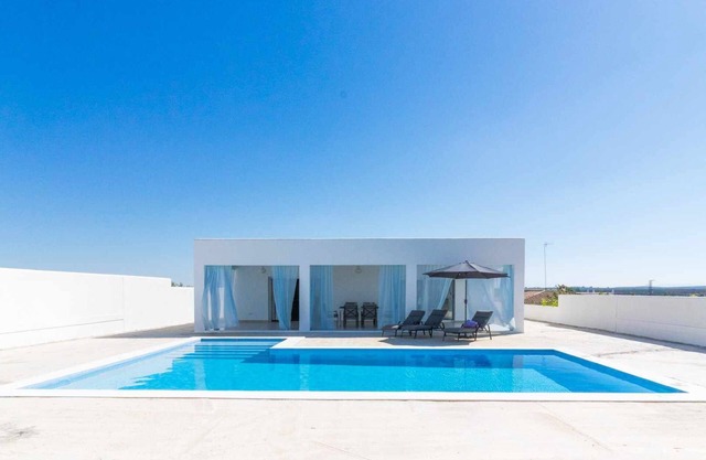 Villa de luxe à la Campagne de Séville. Maison vacances M&J