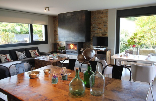 Villa de luxe près de la plage avec jardin et piscine
