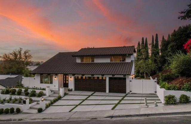 Luxury Villa Near Beach with Spa