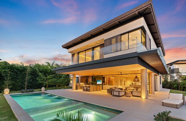 Luxury Villa Ocean View and Golf Course Front