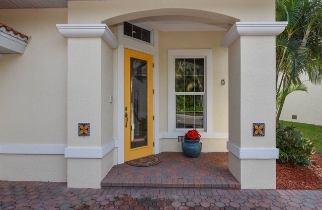 Luxury Villa One Mile From The Gulf of Mexico/Anna Maria Island!!