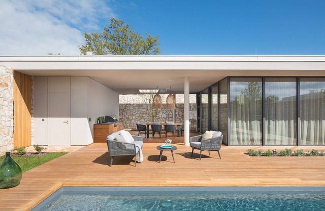 Luxury Villa Serenity Pula 3 - Heated Pool & Sauna