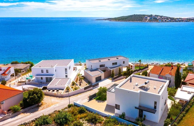 TG VILLA DOLCE VITA - Tempera