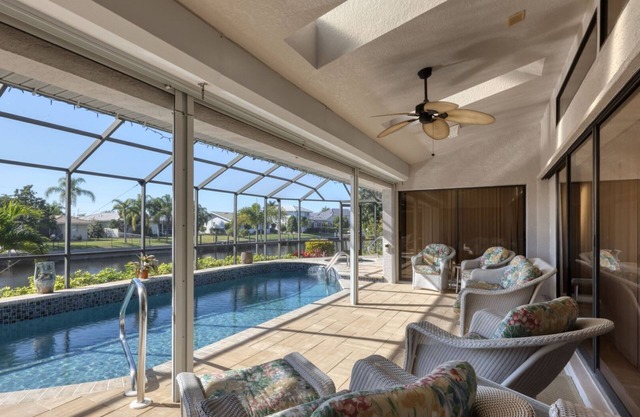Luxury Villa with Private Pool on Charlotte Harbor, Charlotte County Villa 1006