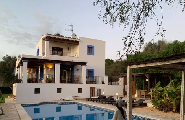 Luxury villa with pool