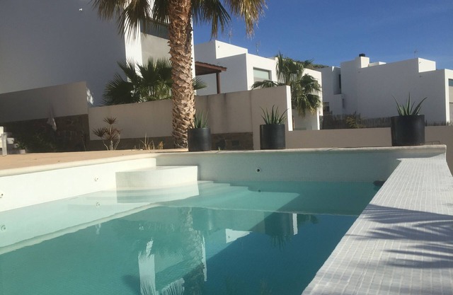 villa de standing avec piscine privative. Las Negras.