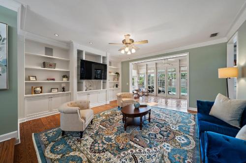 Luxury Wellington Home with a Beautiful Pool