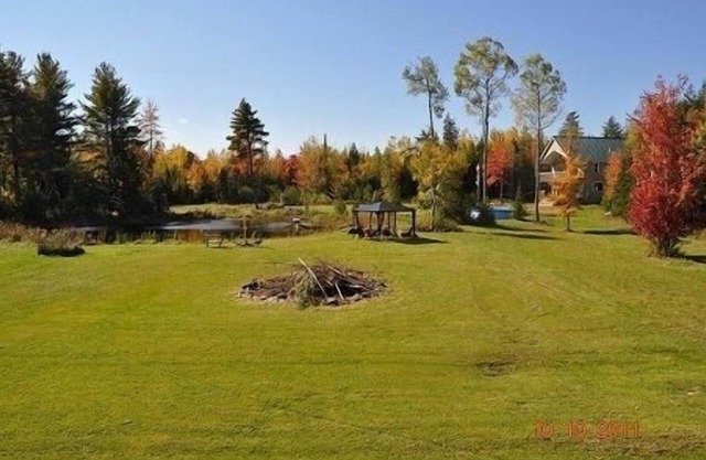 Bois de luxe Resort très isolé, mais proche de la ville, la famille