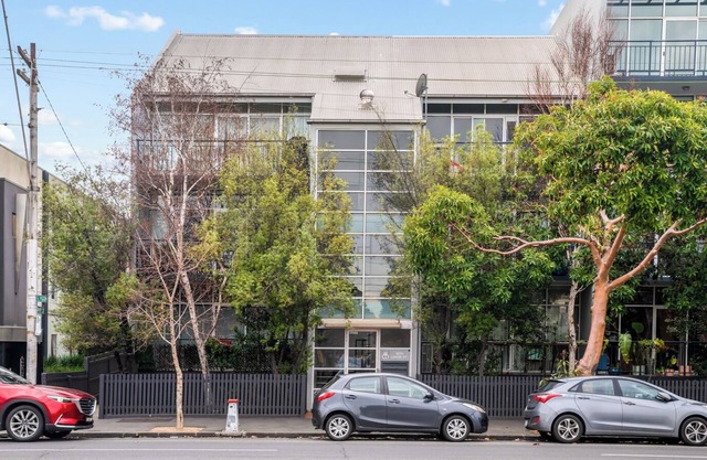 Lygon St: Location and Liveability + Pool & Gym