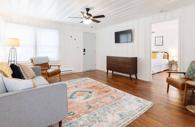 Lykke Landing - Budget-Friendly in West GVL