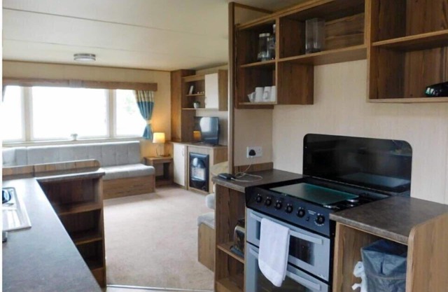 Lynch Lane Lodge - Relax in Weymouth