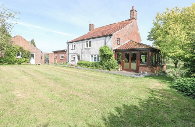 Lyons Green, PETIT FRANSHAM