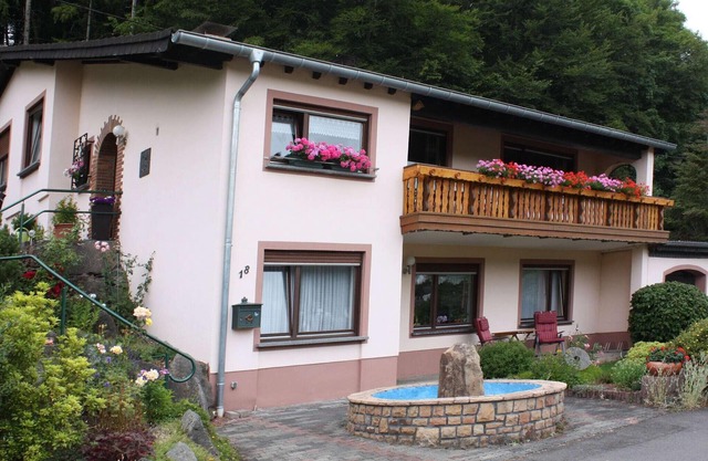 Appartement confortable avec terrasse à Müllenborn