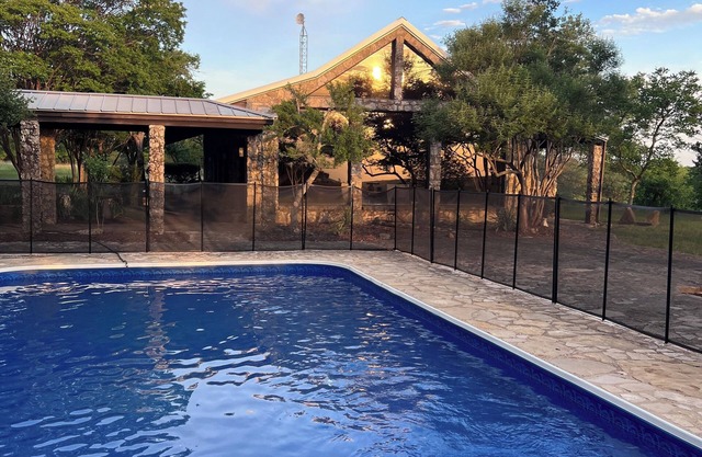 Spacious 4 BR with pool, amazing views!