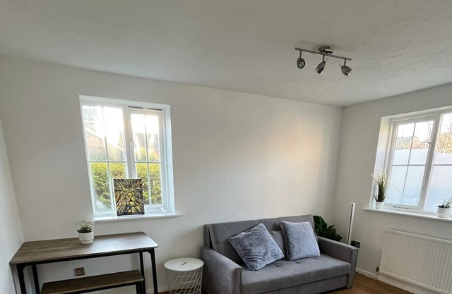 M25 Apartment