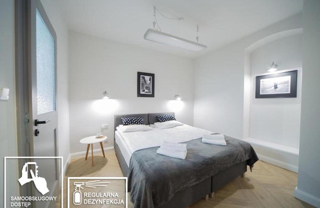 M5 Main Square Stylish One Bedroom