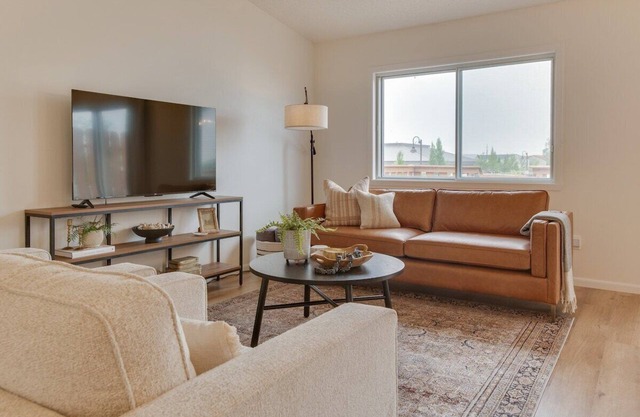 Mackenna's Place · Heated Garage | Great Location | Family Friendly