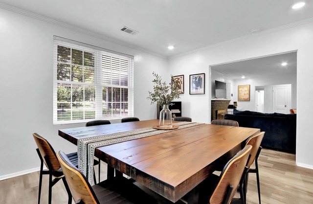 Macon Ranch, 10 Qn beds