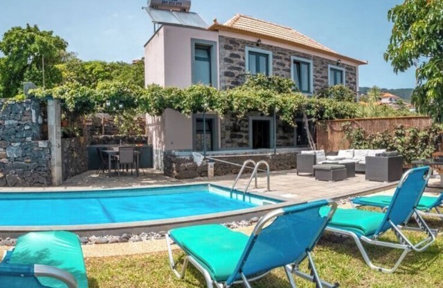 Villa Santa Cruz Avec Piscine Privée De Style Madère