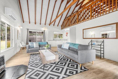 Madigan Cottages - Australiana