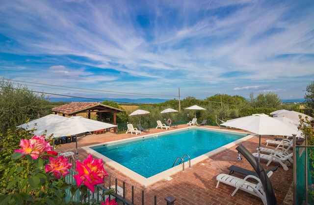 Madone P, appartement dans un agriturismo. Piscine, WiFi, tennis