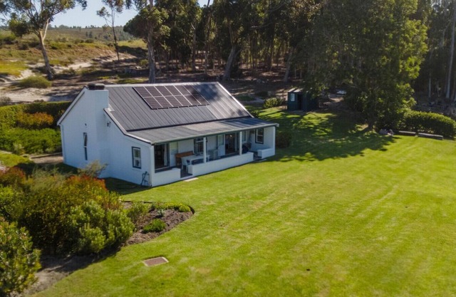 Madron Farm Cottage - oneness with nature