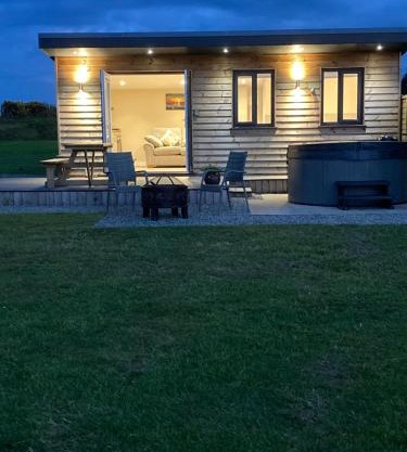 MAESLLAN CABINS 'Hud Y Machlud'