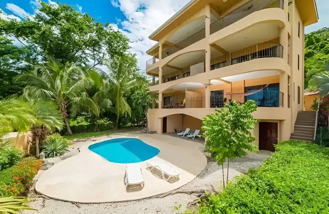 Magical 1 Bedroom Condo with Ocean View & Pool #2