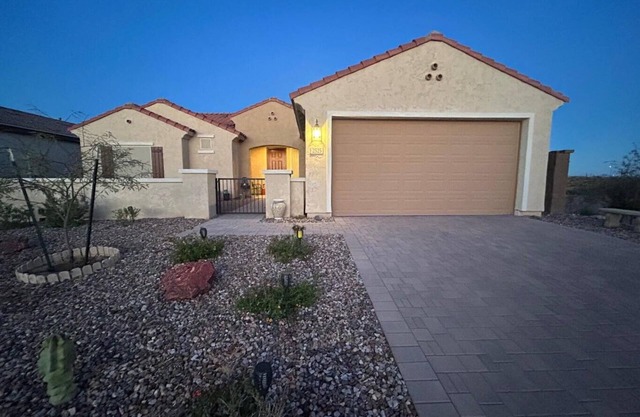 A Magical Desert Setting -- Perfect for Corporate or Short-Term Rental