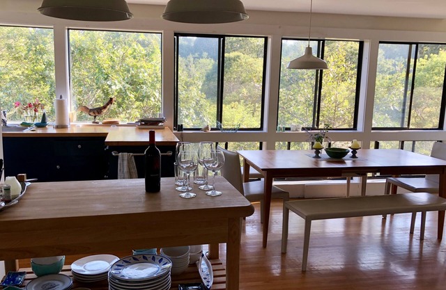 Maison magique dans les arbres avec Vue sur l'eau