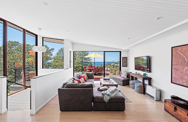 Magnificent 3BR Bronte Holiday House with Views