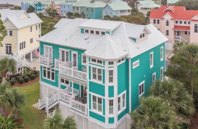 Maison de plage sur mesure améliorée avec vue sur le marais et l'océan