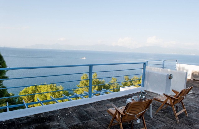 Magnifique maison-merveilleuse vue sur la mer. L'escapade ultime.