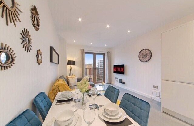 *Magnificent |KingBed |Wi-Fi | Short & Long Stays*